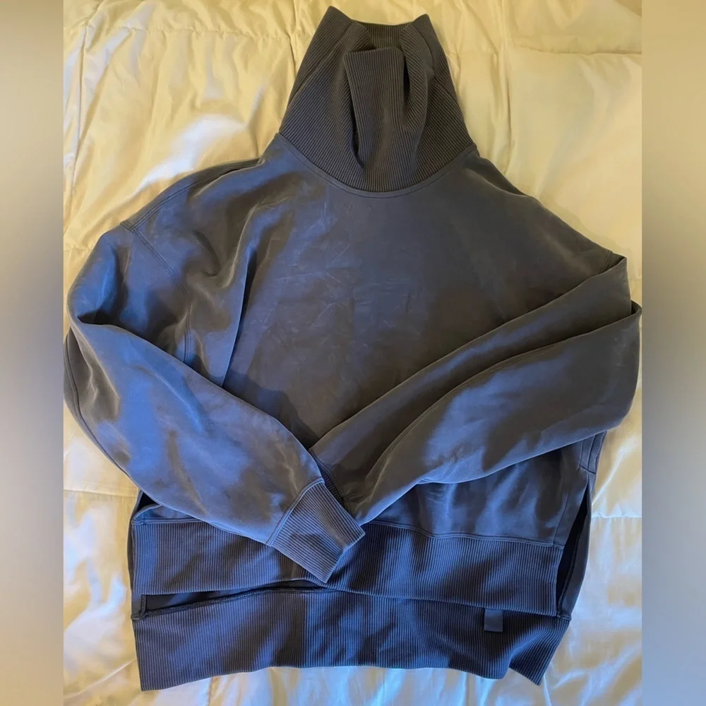 🎀lululemon sweater